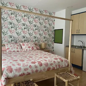 https://la-habana-apart-hotel.topcostabravahotels.com