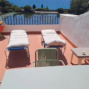 capistrano-playa-512-menyber.hotelsinnerja.org/